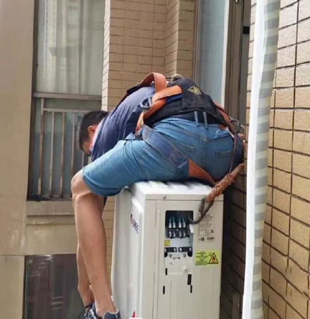 雅安市空调移机